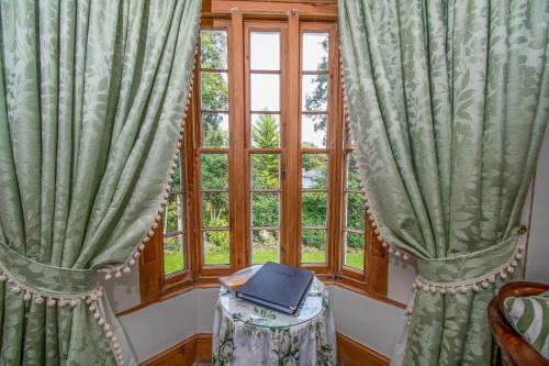 Hostal Taldraeth - Old Vicarage Guest House