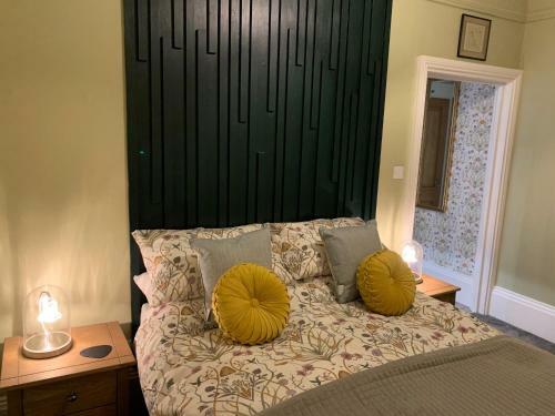Hostal Cornerhouse Guesthouse
