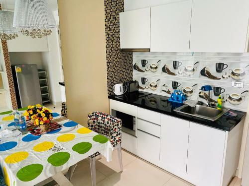 Apartamento Atlatis Condo Resort Pattaya Real