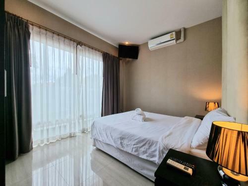 Sunshine Poolvilla Jomtien B-20