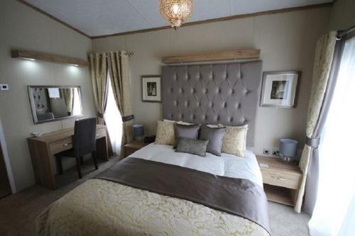 Tweed Lodge