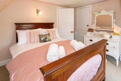 Gardeners Cottage - Walled Garden Retreat