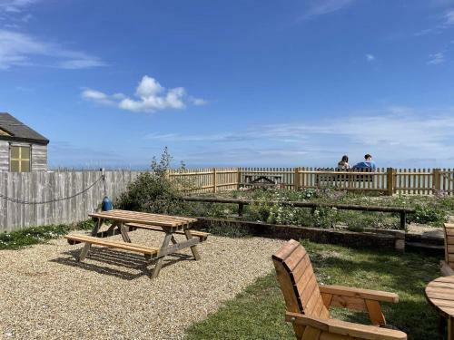Beach Fronted Studio Apartment Sleeps 2 Adults And 1 Child