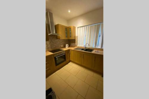 Broadway House - 6 Double Bedrooms, Central