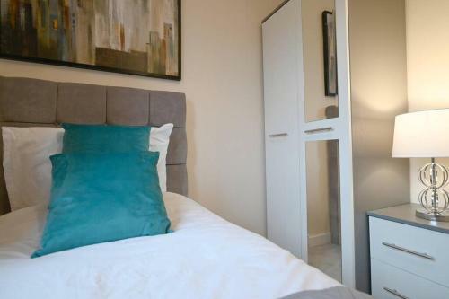 Modern 3 Bedroom House - Newly Furnished