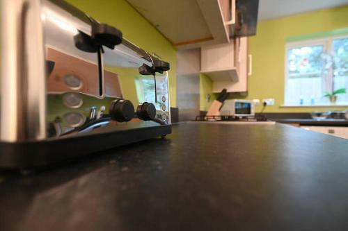 Modern 3 Bedroom House - Newly Furnished