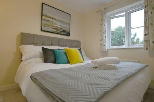 Modern 3 Bedroom House - Newly Furnished