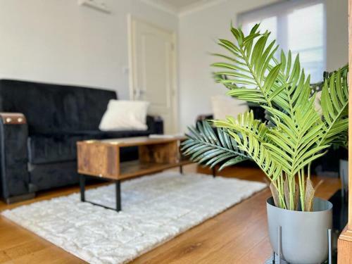 Boleyn Avenue By Incredible Stay