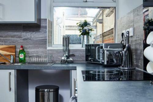 Perfect Apartment - Sleeps 6 - Great Location