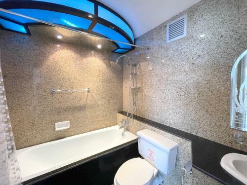 Thailand Pattaya Front Line Beach Apartment