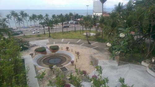 Thailand Pattaya Front Line Beach Apartment