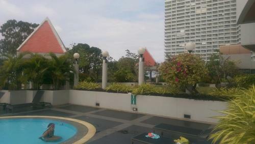 Thailand Pattaya Front Line Beach Apartment