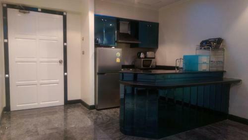 Thailand Pattaya Front Line Beach Apartment