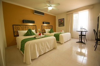 Hotel Maya Tulipanes