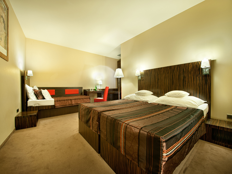 Ea Hotel Crystal Palace