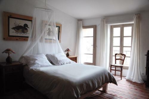 Bed & Breakfast Chambres D'h�tes Saint-sauveur