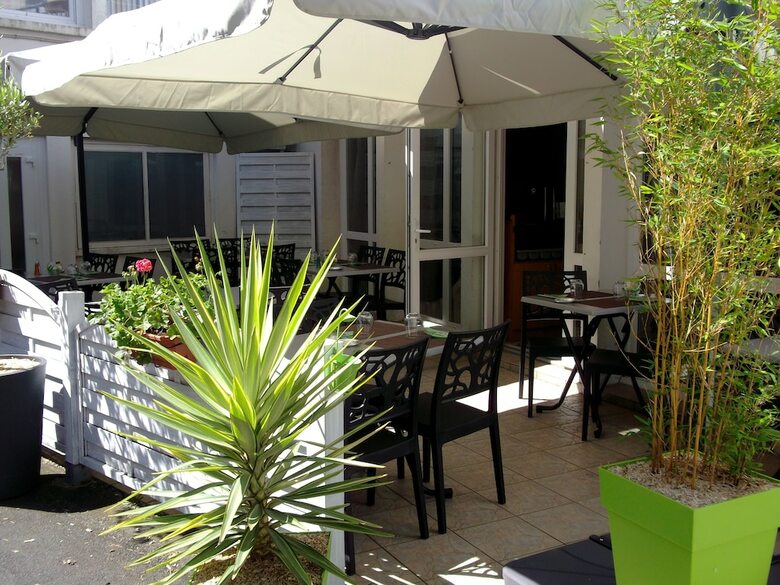 Hotel Le Logis Des Chouans