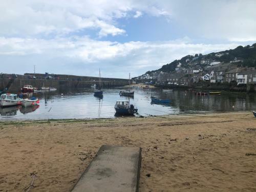 Spaven Mor, Near Penzance Stations, 3 Bedroom Home