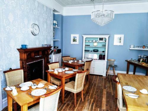Hostal Treventon Guest House