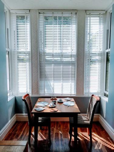 Hostal Treventon Guest House