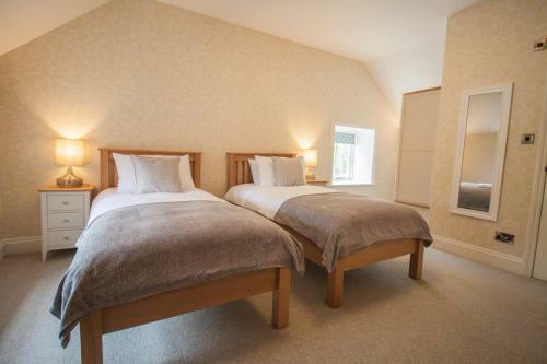 High Oaks Grange - Cottages