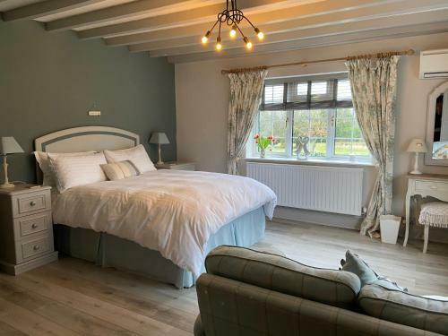 Bed & Breakfast Ticketyboo Suites