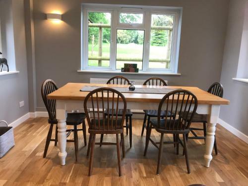 Hunters Lodge Exeter