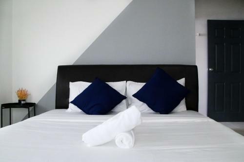 Apartamentos Suriamas Condominium By Vh-select