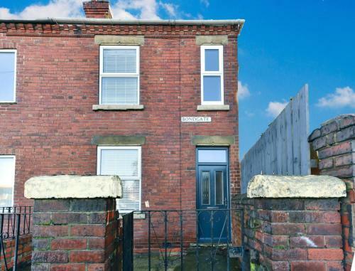 Apartamento Breathtaking 4 Bedroom House - Free Parking