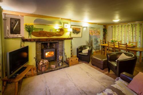 1 Tan Yr Eglwys Barn Cottage