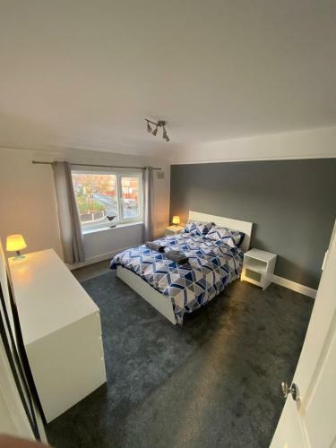 Apartamento Captivating 3-bedroom House