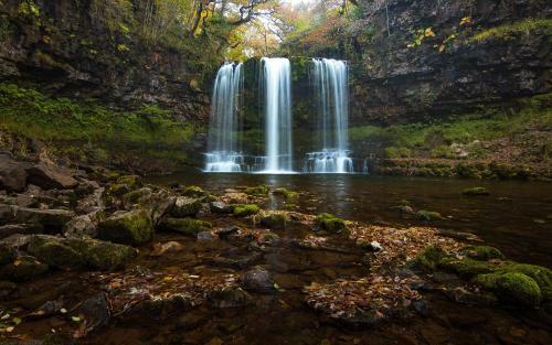 Waterfall Lodge