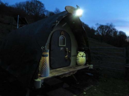Taff Morlais Pair Of Shepherd's Huts Pontsticill Brecon Beacons
