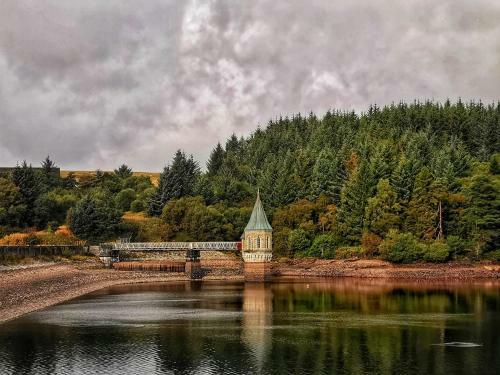 Taff Morlais Pair Of Shepherd's Huts Pontsticill Brecon Beacons