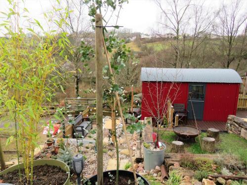 Taff Morlais Pair Of Shepherd's Huts Pontsticill Brecon Beacons