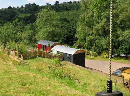 Taff Morlais Pair Of Shepherd's Huts Pontsticill Brecon Beacons