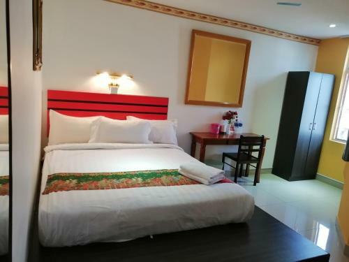 Paradise Hotel