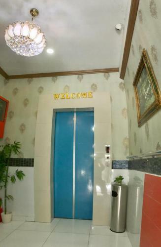 Paradise Hotel