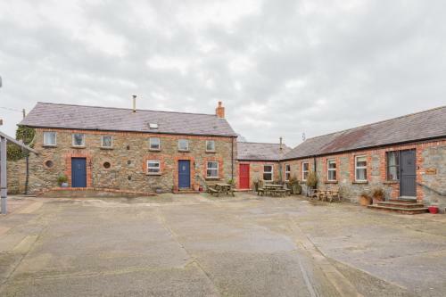 Barr Hall Barns