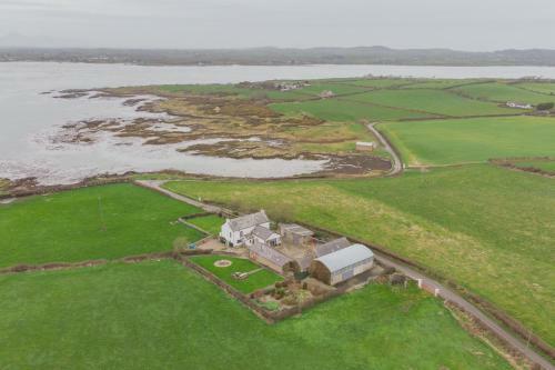 Barr Hall Barns