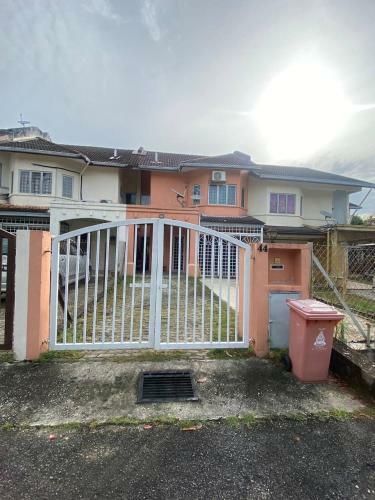 Kota Damansara Homestay