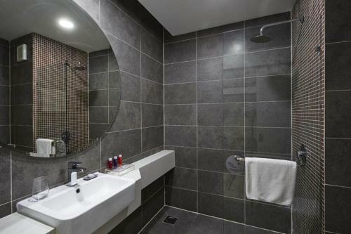 Hotel Q Damansara By Trillionz