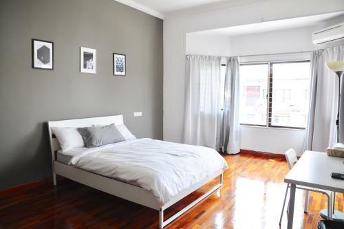 Hostal Grayhaus Guest House