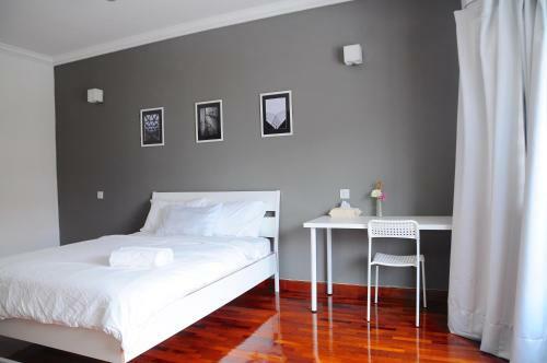 Hostal Grayhaus Guest House