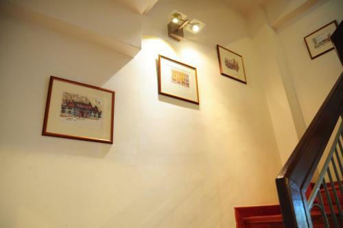 Hostal Grayhaus Guest House