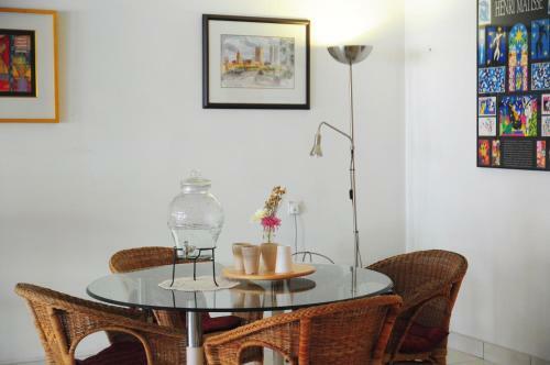Hostal Grayhaus Guest House