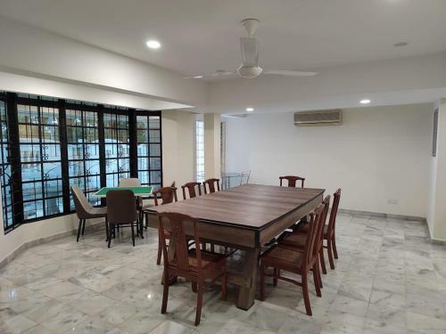 Petaling Jaya Ecovilla 90 By Vale Pine