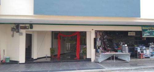 Oyo 90445 Th Hotel