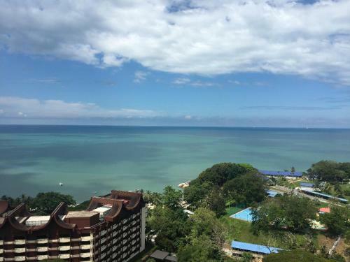 The View Feringghi Executive Apartment