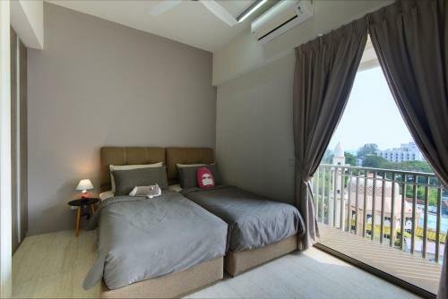 By The Sea Beach Front Apartment